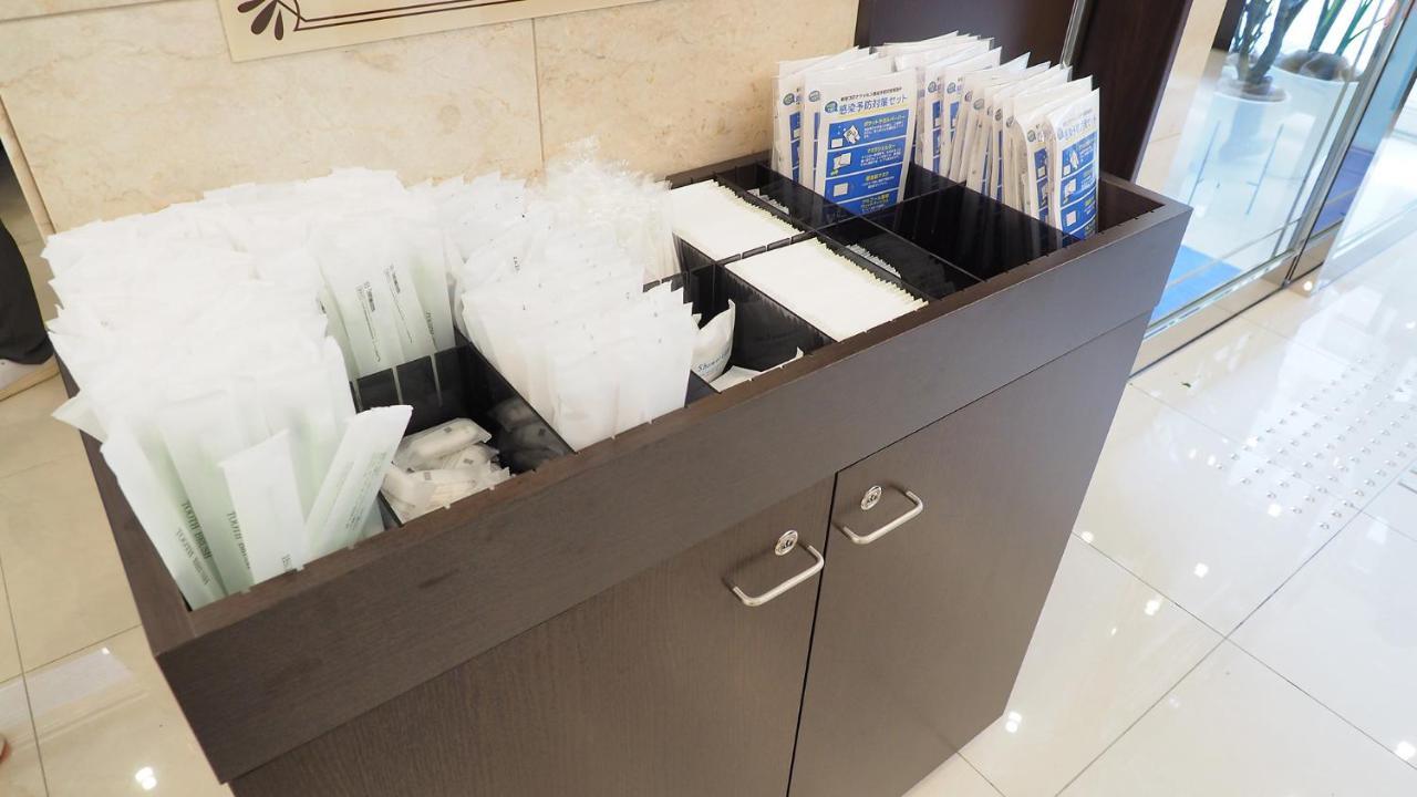 Toyoko Inn Yokohama Shiei-Chikatetsu Center Minami-Eki Eksteriør bilde