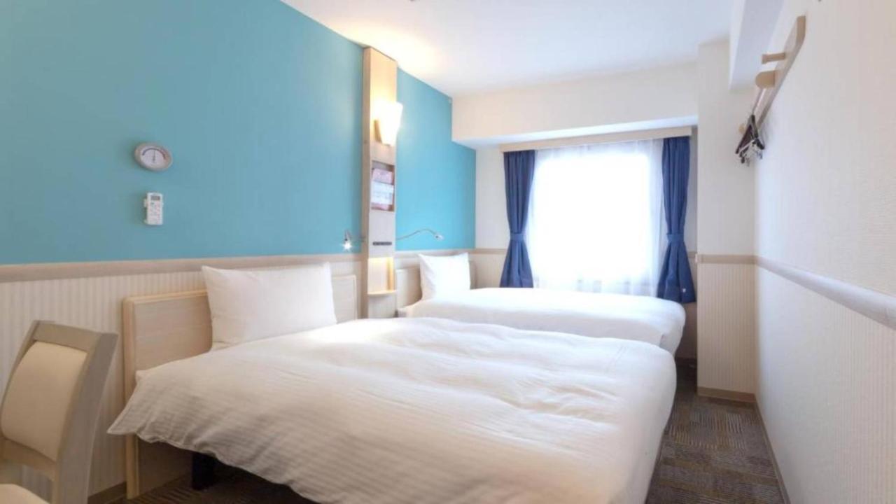 Toyoko Inn Yokohama Shiei-Chikatetsu Center Minami-Eki Eksteriør bilde