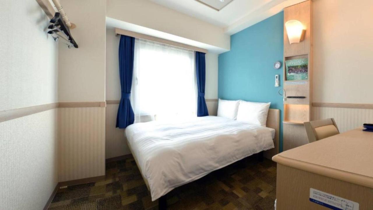 Toyoko Inn Yokohama Shiei-Chikatetsu Center Minami-Eki Eksteriør bilde